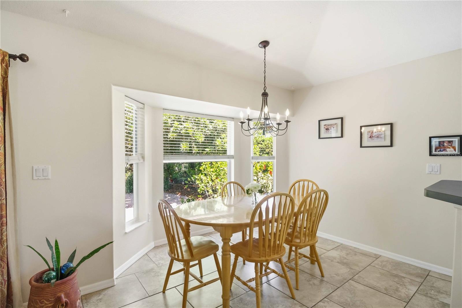 REGAL OAKS - Residential