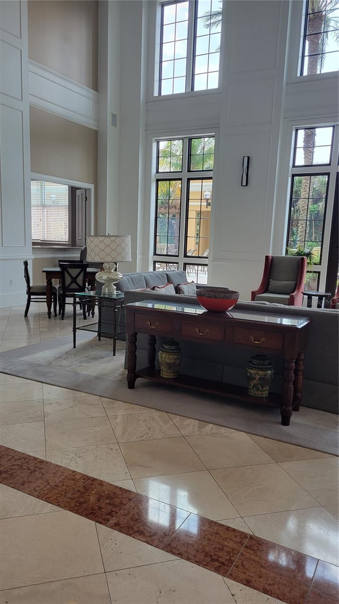 RENAISSANCE 1 - Residential Lease