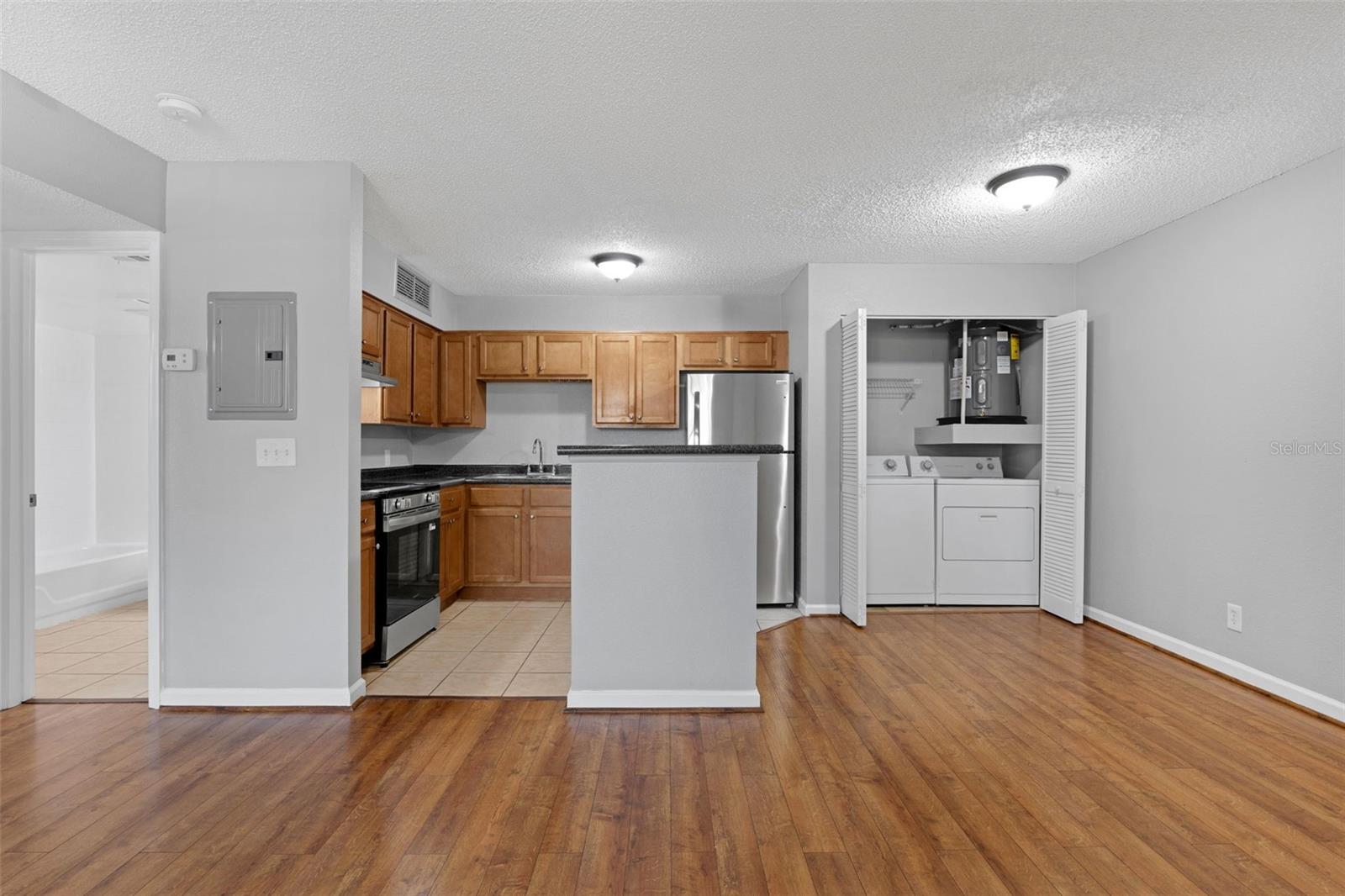 LAKEWOOD PARK A CONDO - Residential