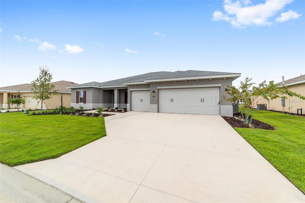Photo of 9913 SW 106th Circle, Ocala, FL 34481 (MLS # OM711754)