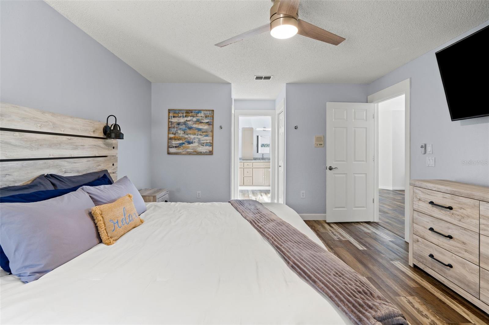 GLEN HILLS VILLAGE - Residential