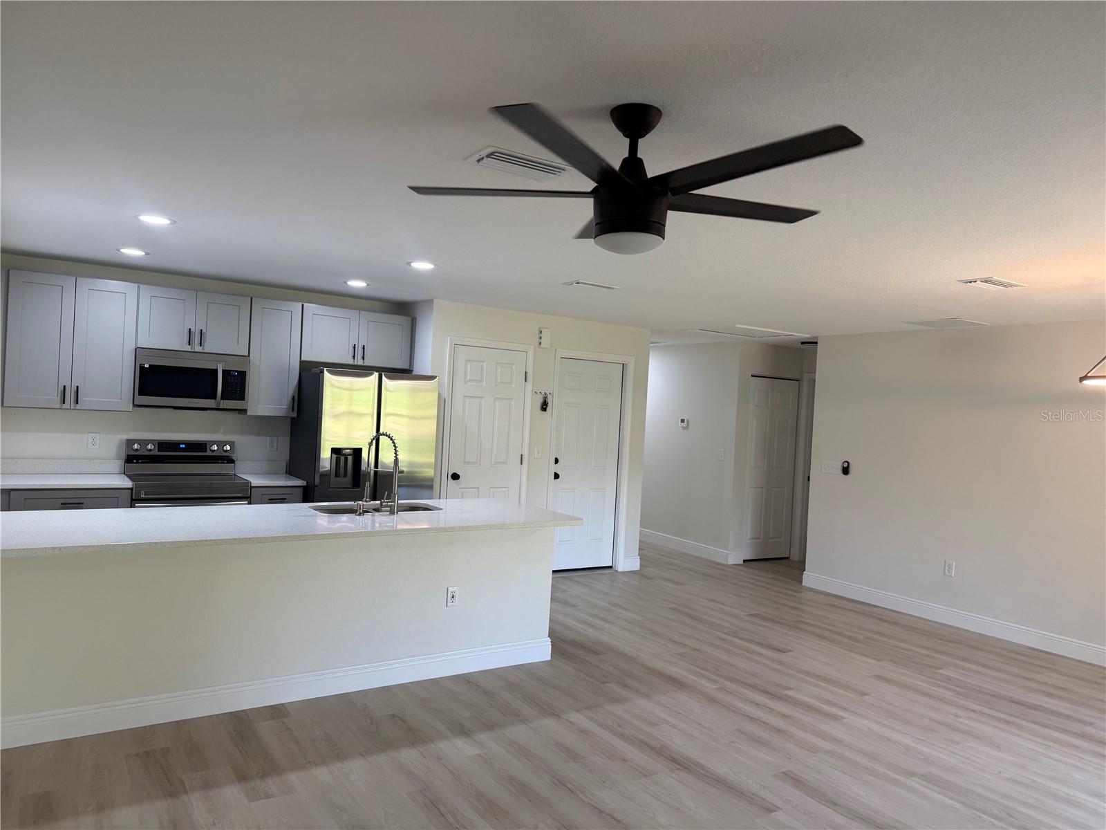 SILVER SPGS SHORES UN #25 - Residential Lease