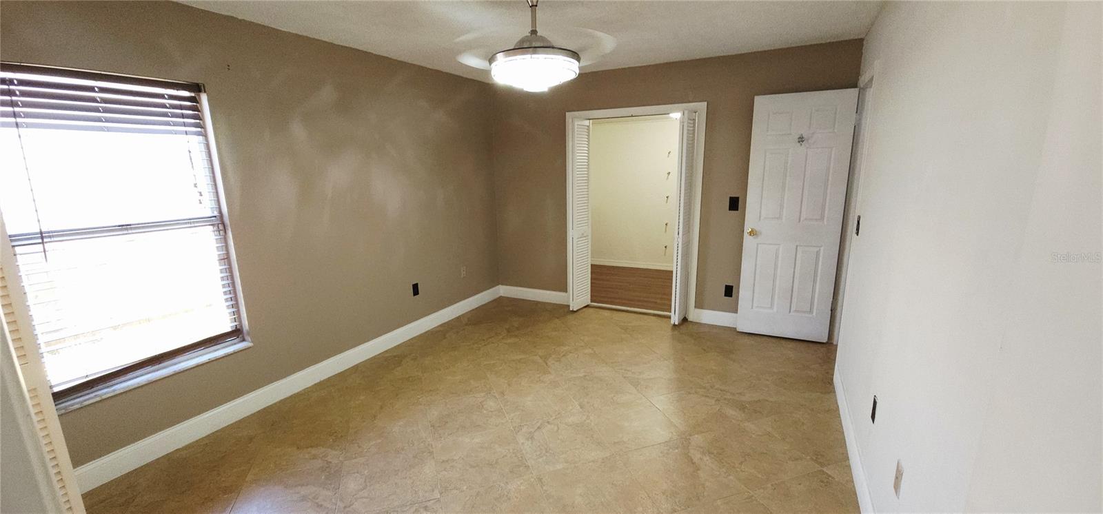 BEACON MEADOWS UNIT III B - Residential Lease