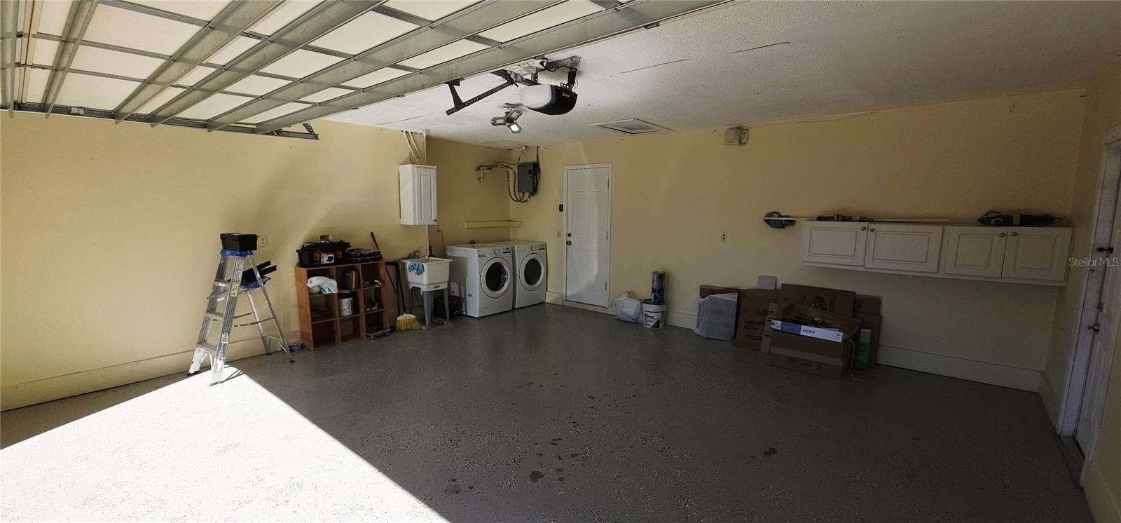 BEACON MEADOWS UNIT III B - Residential Lease