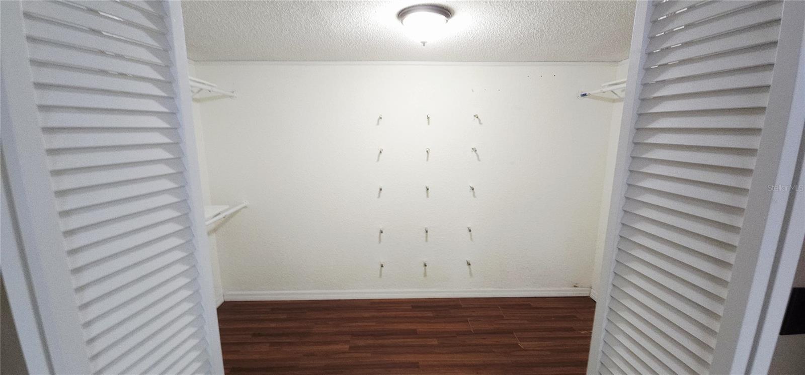 BEACON MEADOWS UNIT III B - Residential Lease