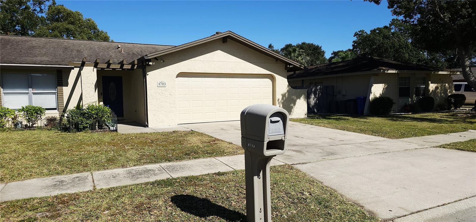 BEACON MEADOWS UNIT III B - Residential Lease