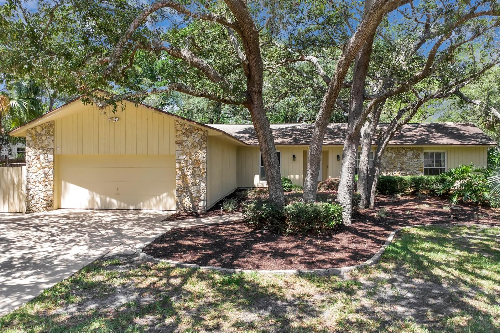107 WAYLAND CIRCLE