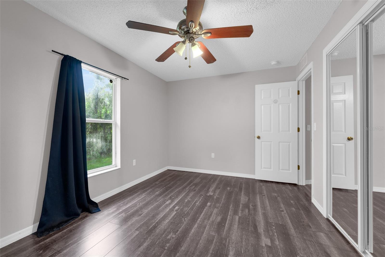 RIVERSIDE ESTATES - Residential