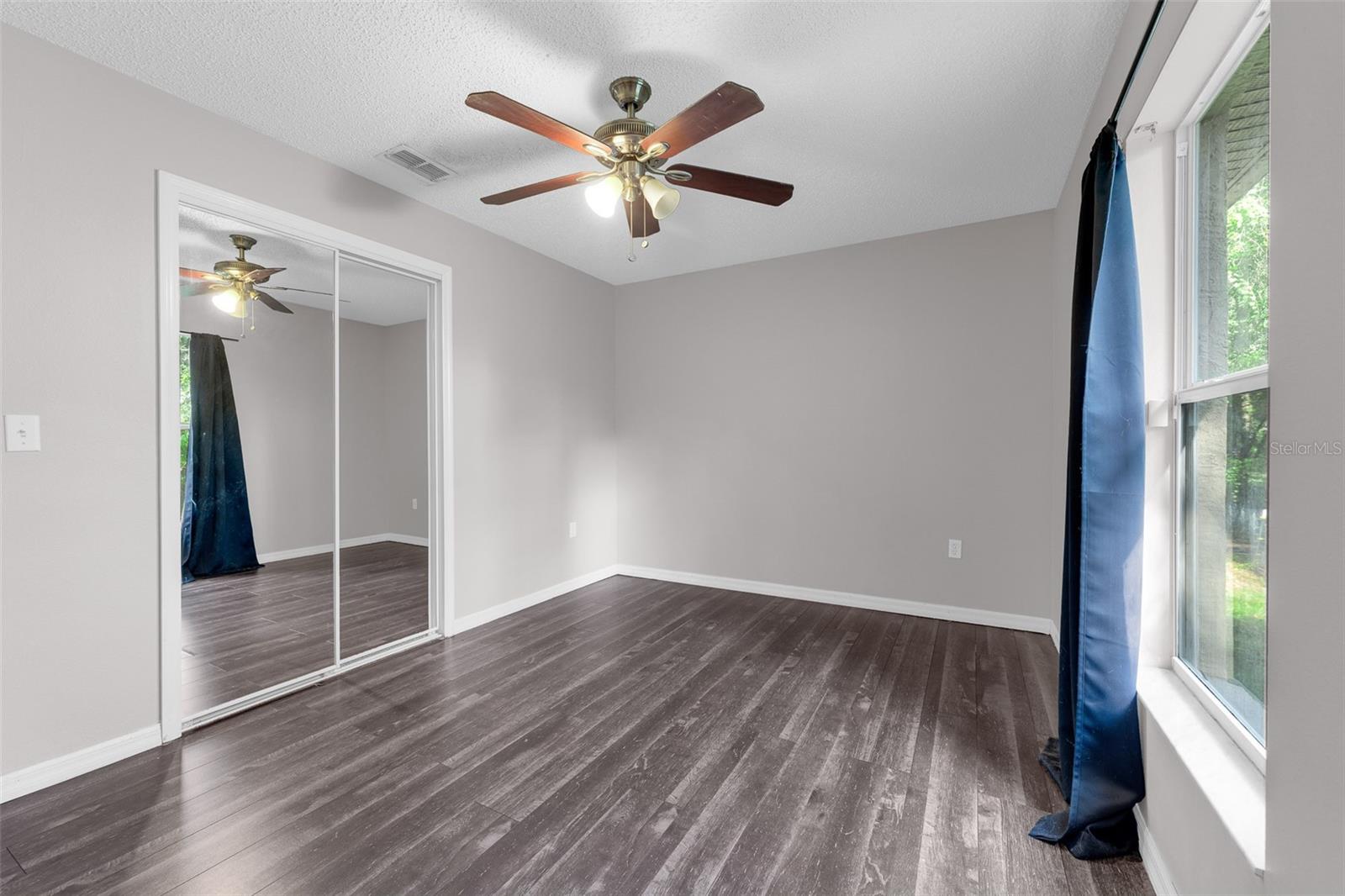 RIVERSIDE ESTATES - Residential