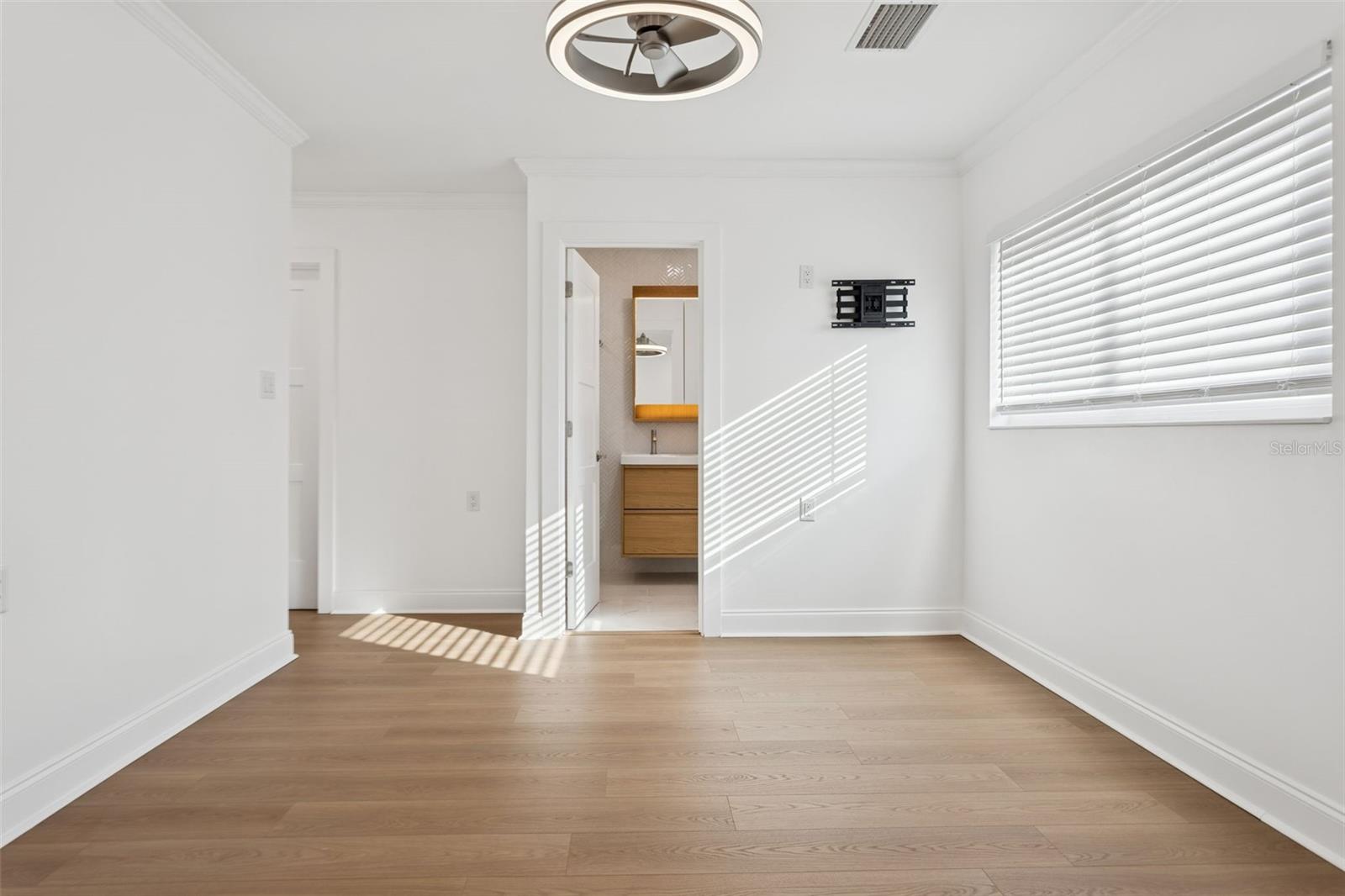 DANA SHORES UN 2 SEC - Residential