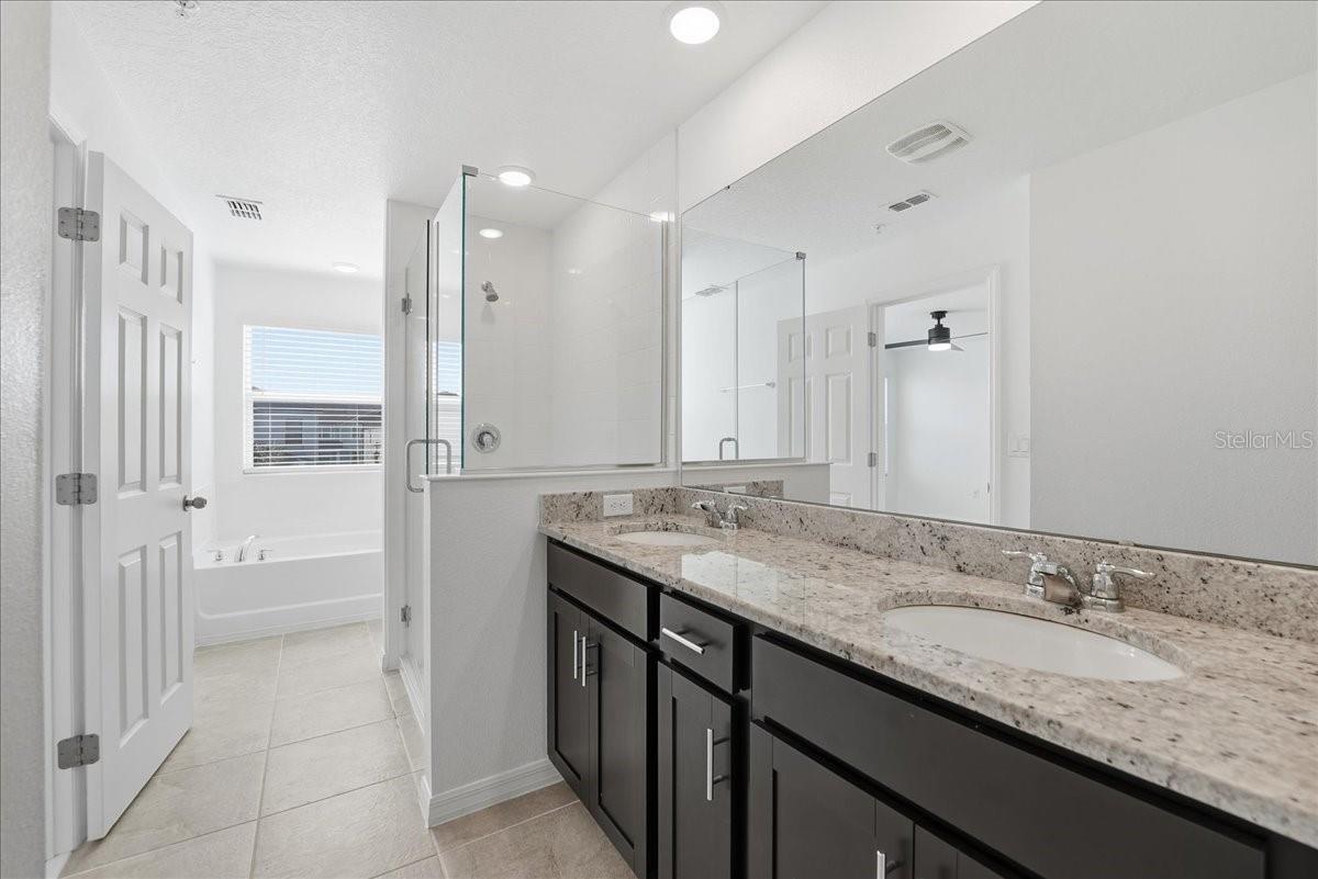 STARWOOD PH N-1B NORTH - Residential Lease