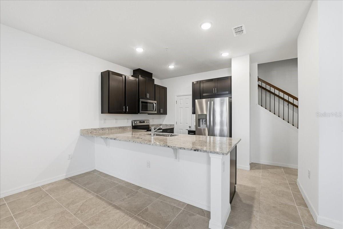 STARWOOD PH N-1B NORTH - Residential Lease