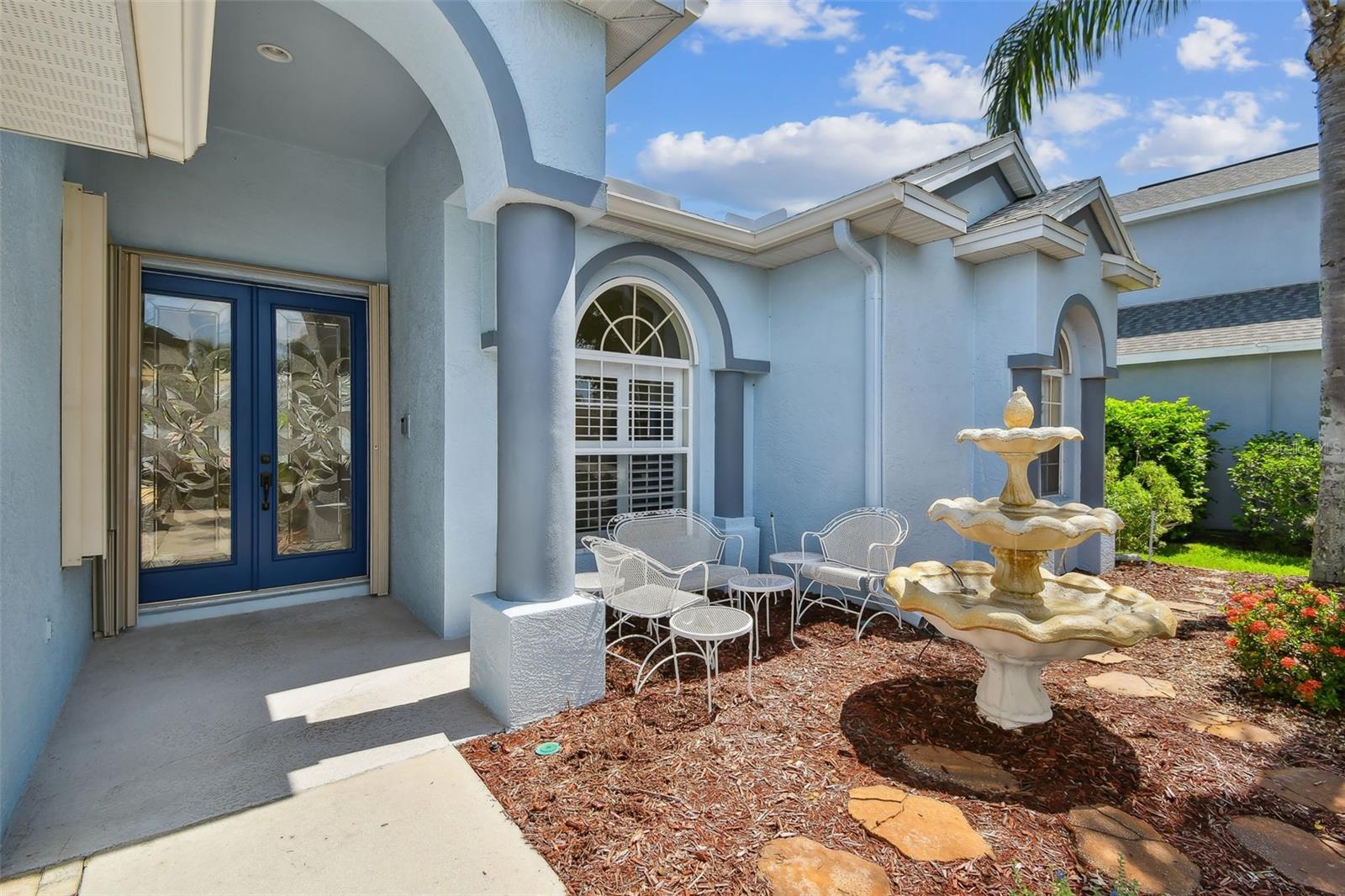 9611 SUMMER HOUSE LANE