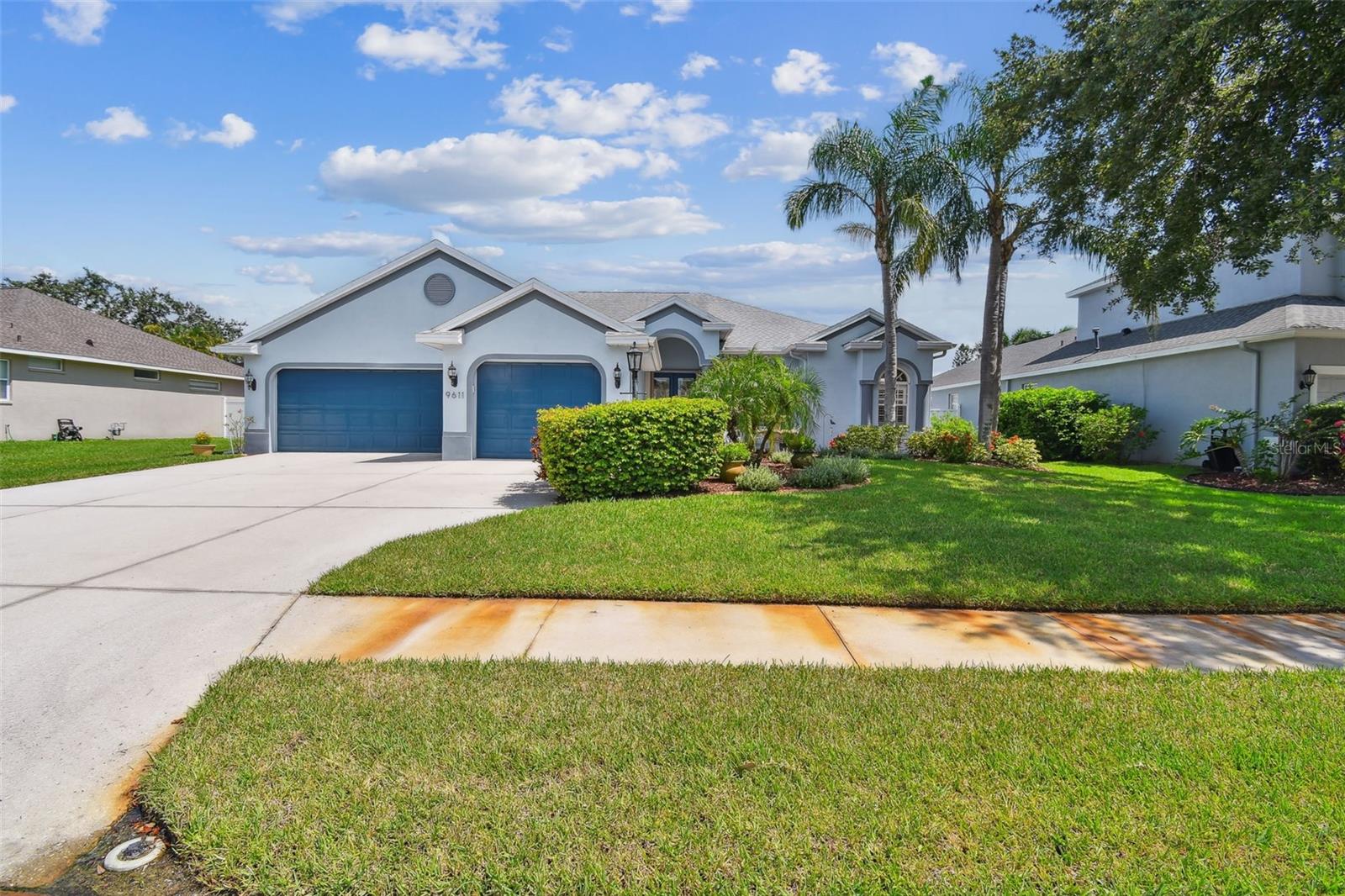 9611 SUMMER HOUSE LANE