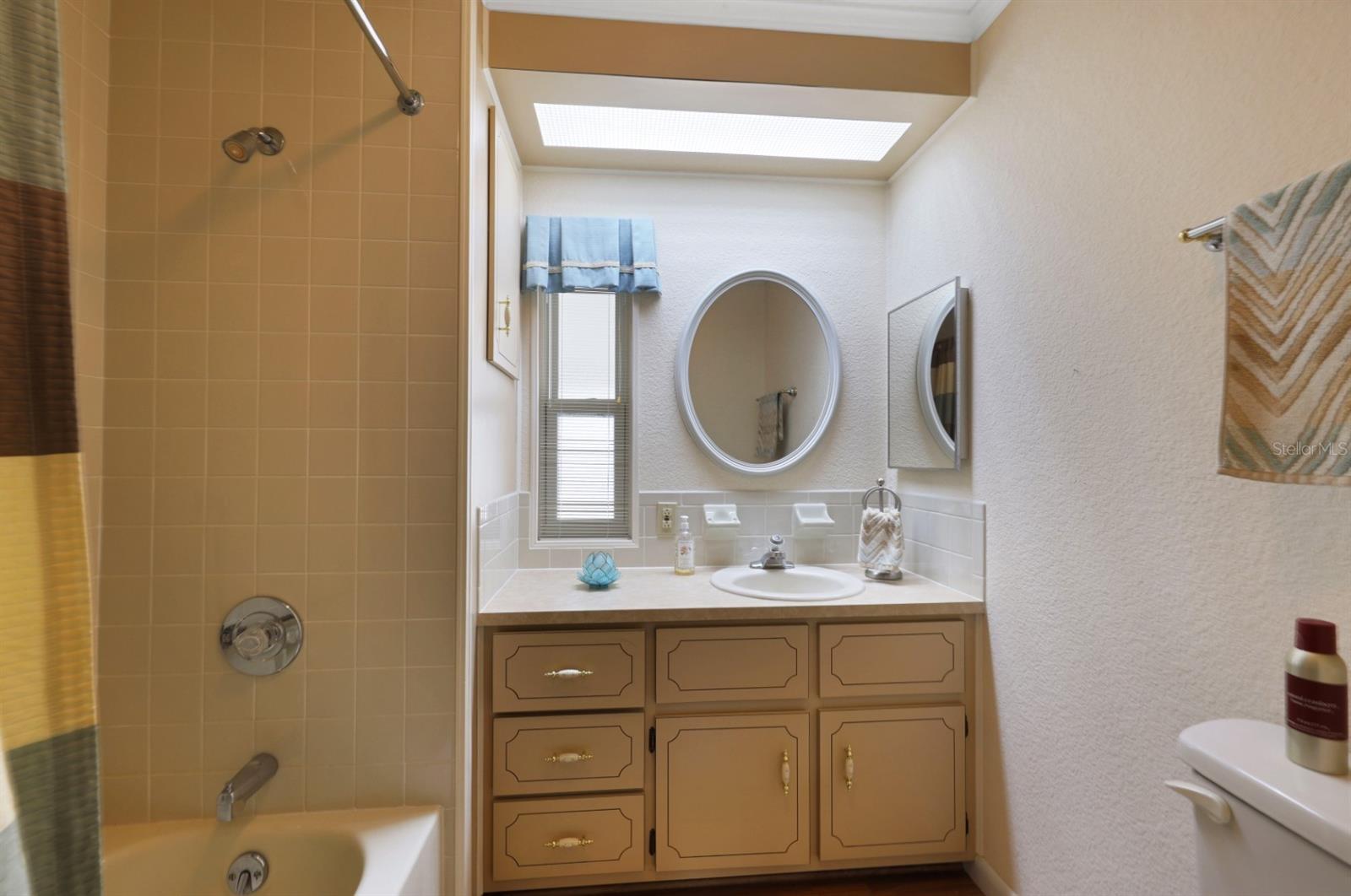 MAPLE LEAF ESTATES - Residential