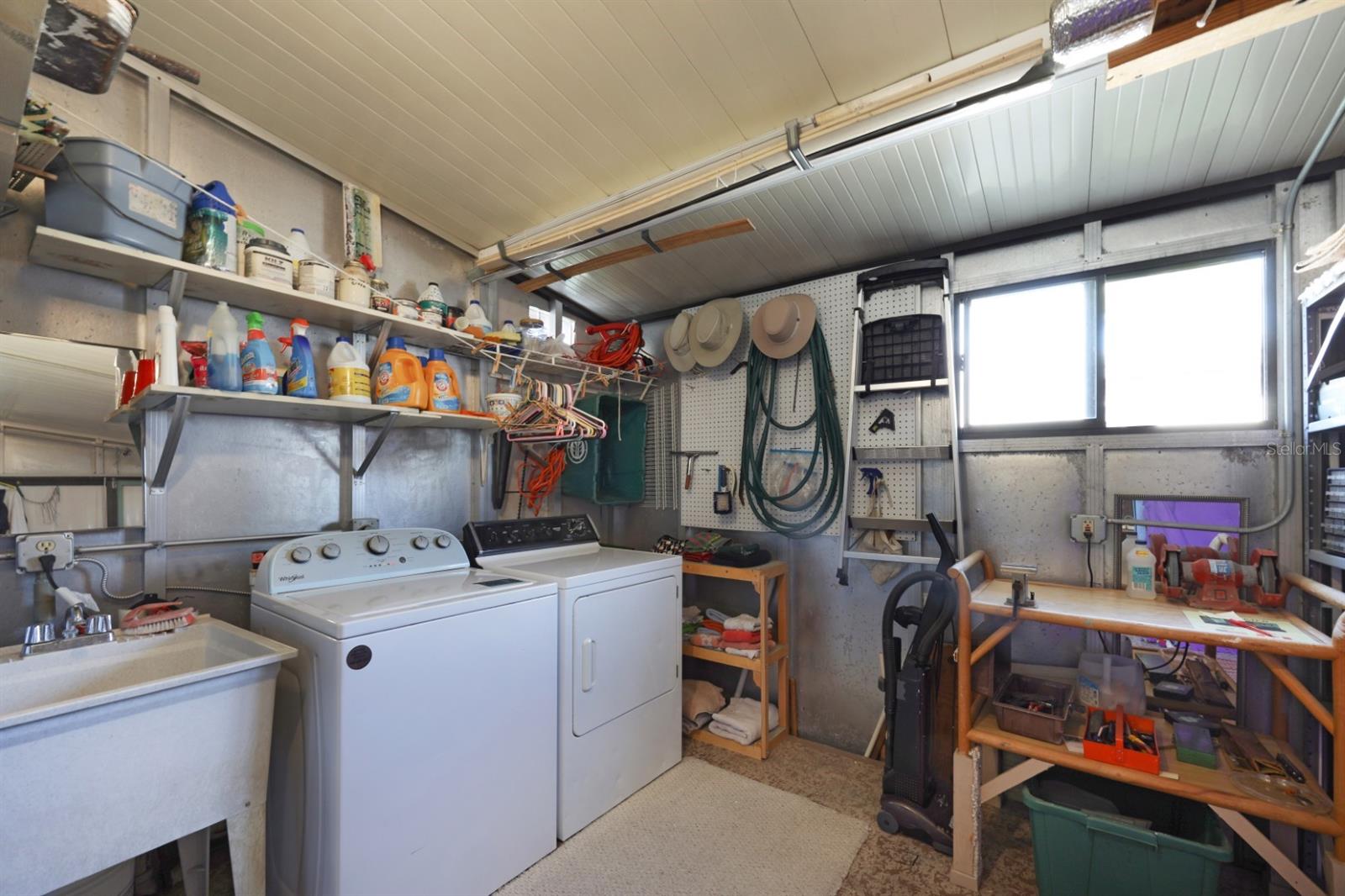 MAPLE LEAF ESTATES - Residential