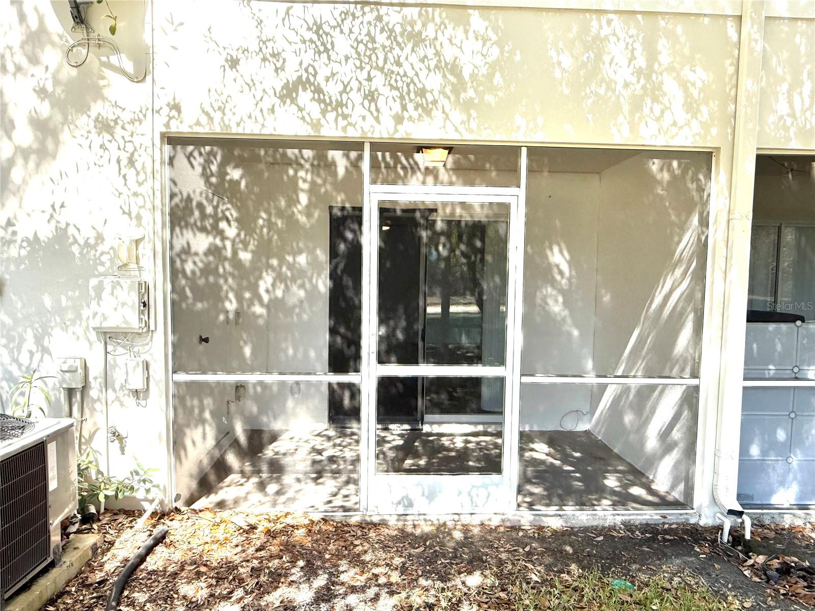 CHARLESTON PLACE TWNHMS - Residential