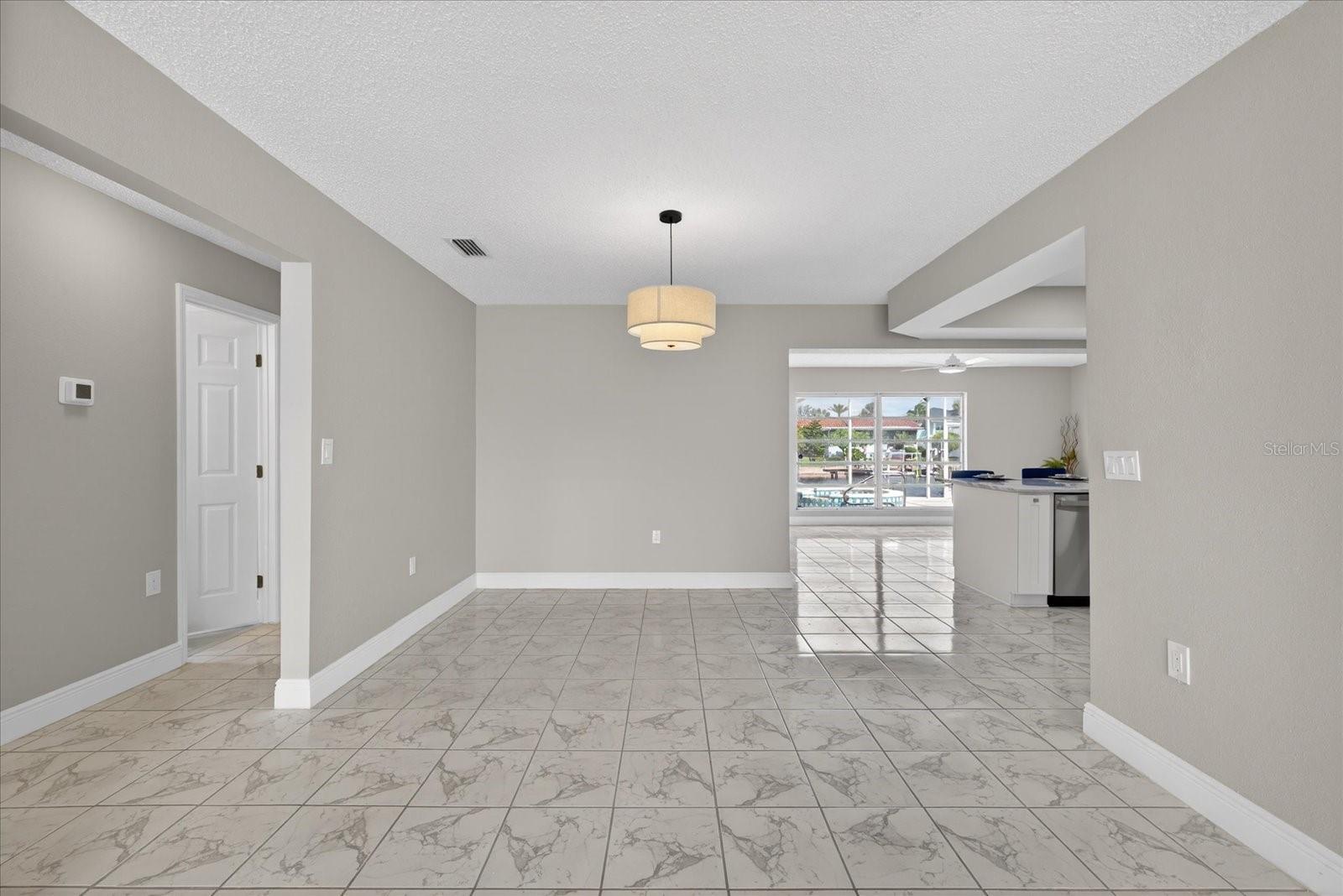 FLOR A MAR - Residential