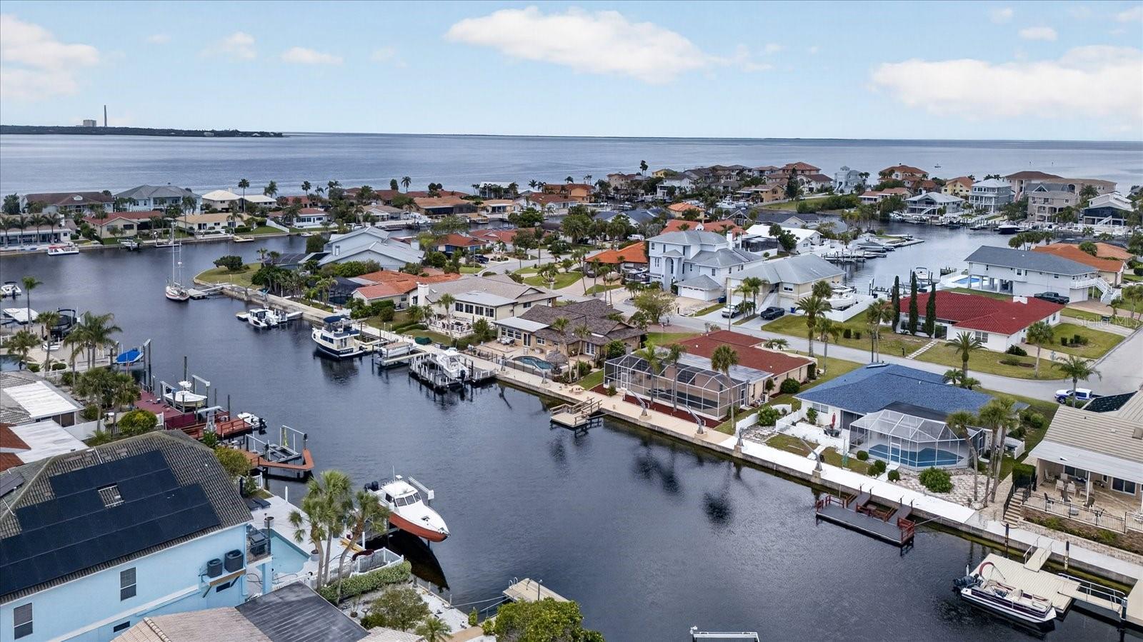 FLOR A MAR - Residential