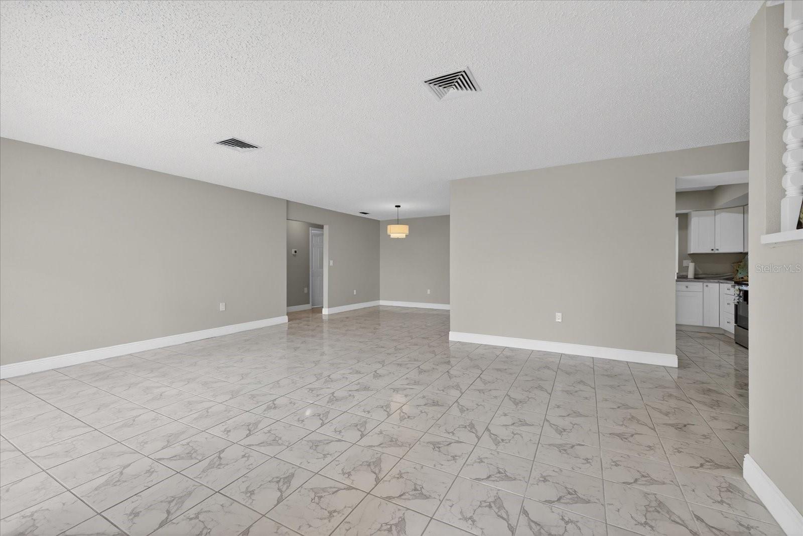 FLOR A MAR - Residential