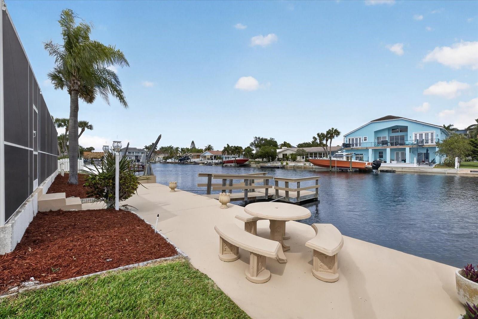 FLOR A MAR - Residential