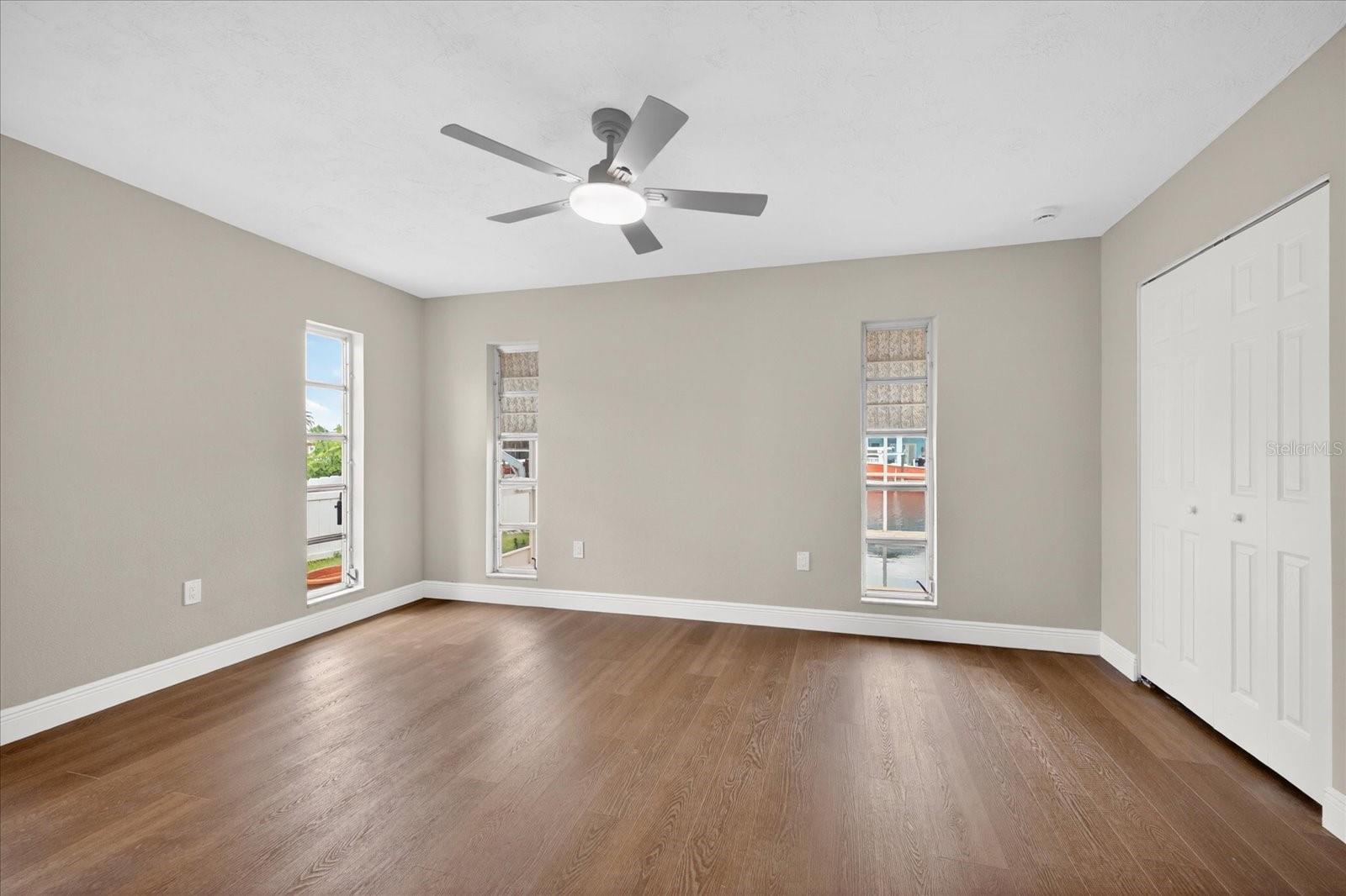 FLOR A MAR - Residential