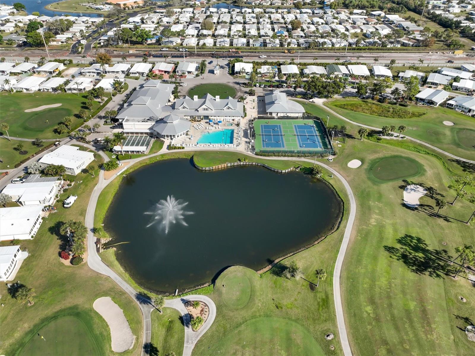 6 LAKES COUNTRY CLUB CO-OP - Residential