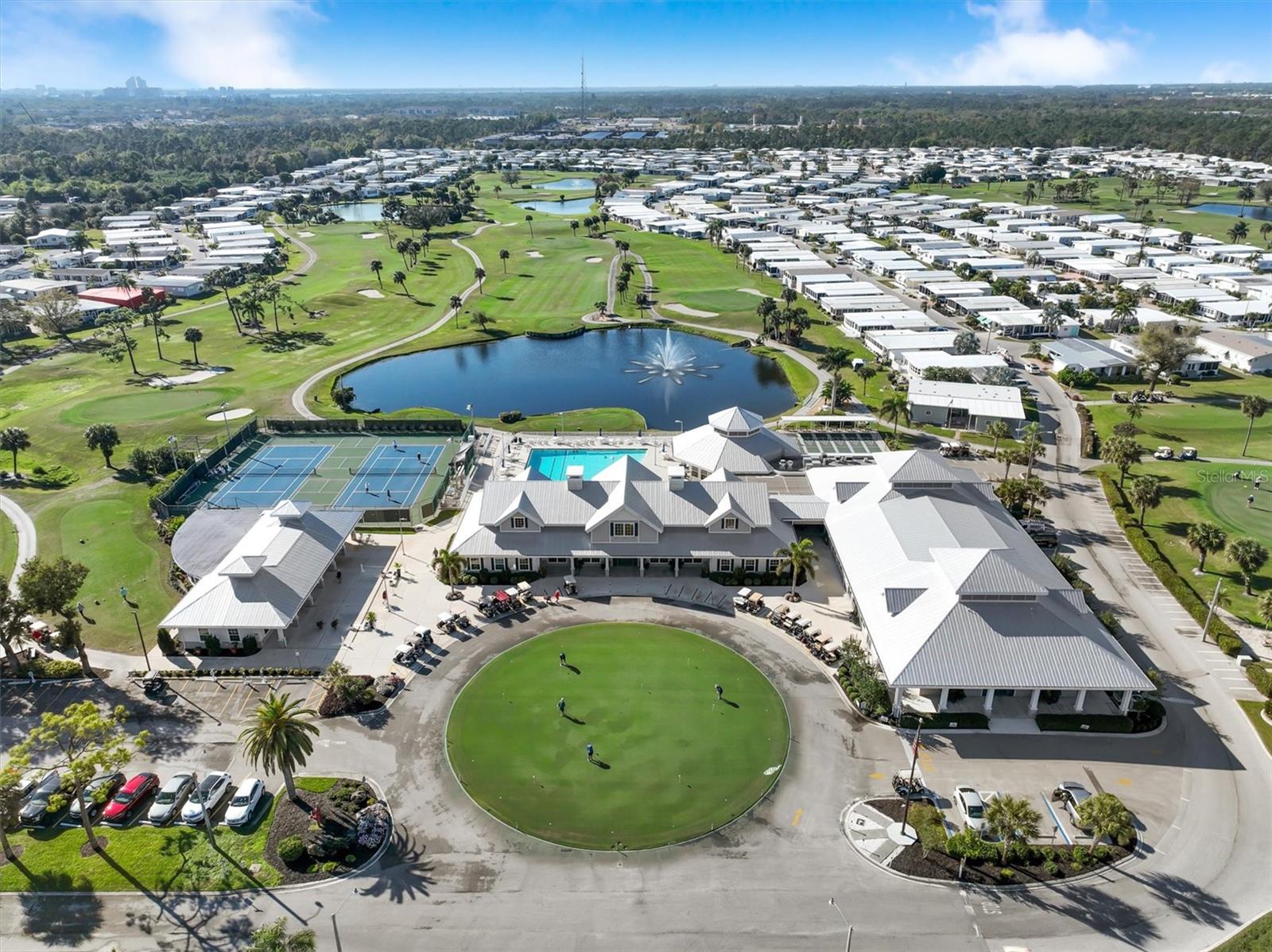 6 LAKES COUNTRY CLUB CO-OP - Residential