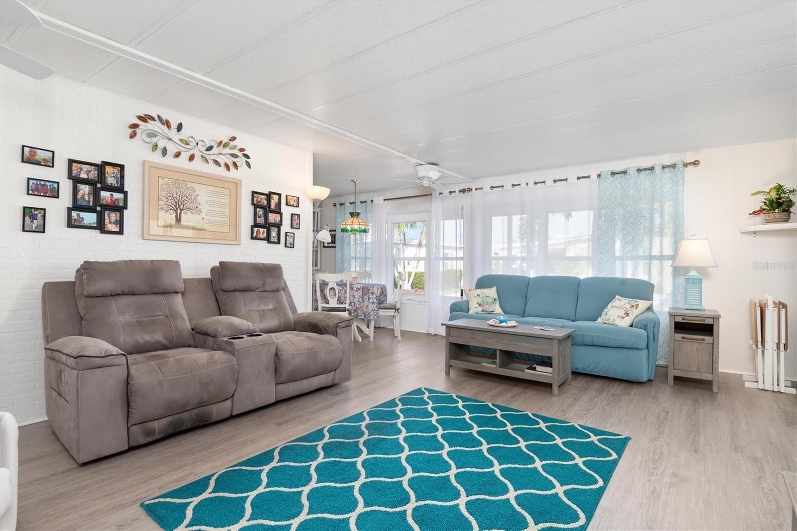 6 LAKES COUNTRY CLUB CO-OP - Residential