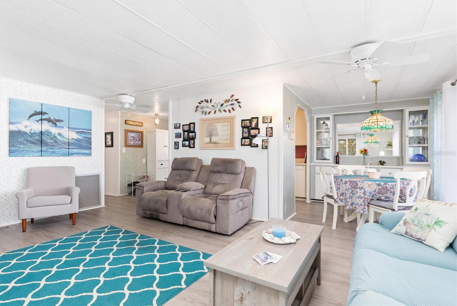 6 LAKES COUNTRY CLUB CO-OP - Residential