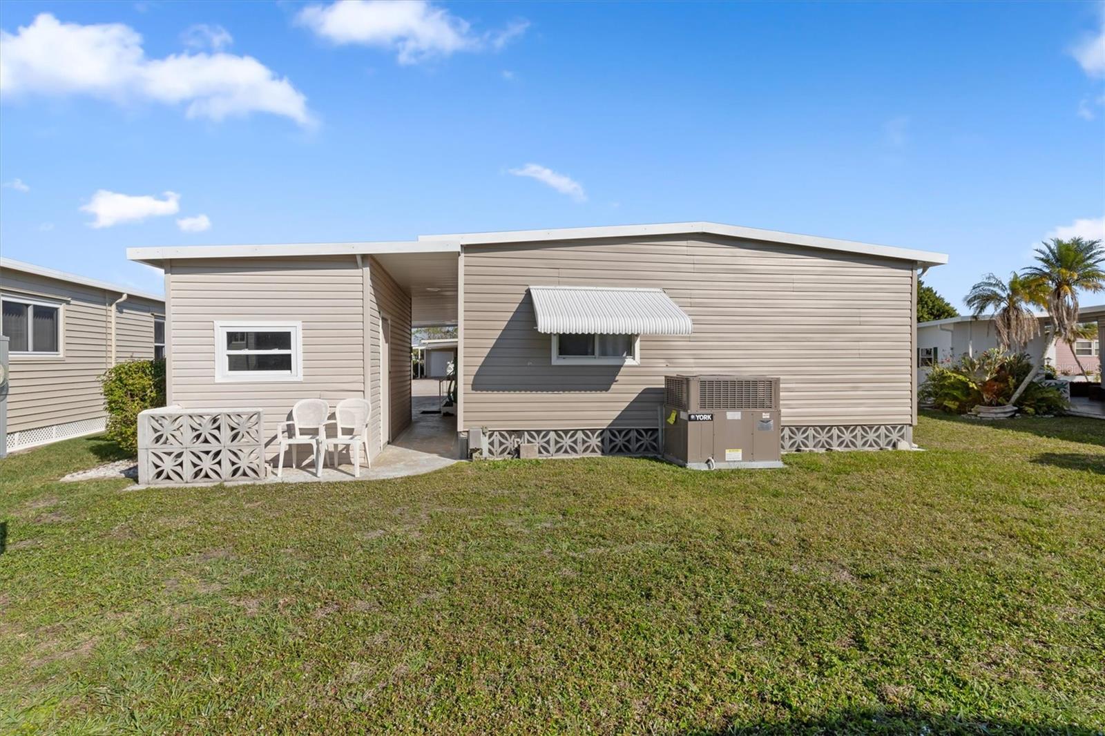 6 LAKES COUNTRY CLUB CO-OP - Residential