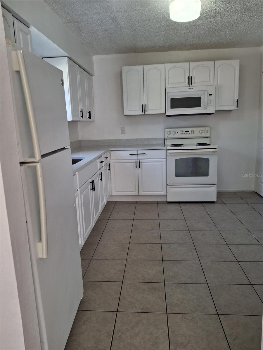 CORAL HEIGHTS SUB - Residential Lease