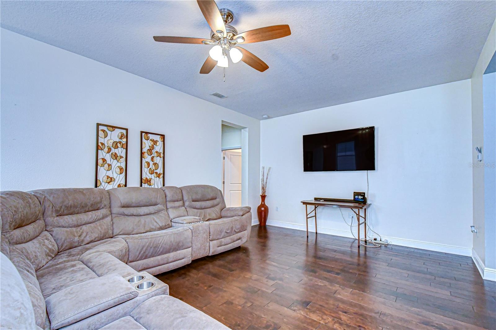 RAVINIA PH 1 - Residential