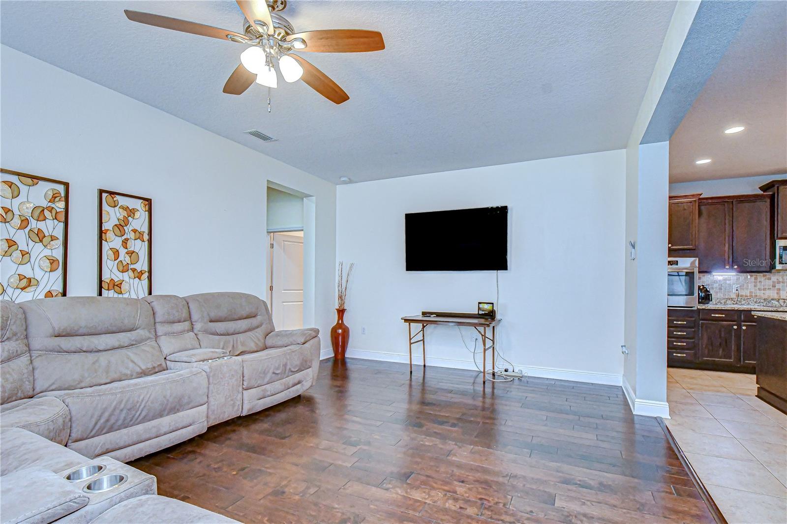 RAVINIA PH 1 - Residential