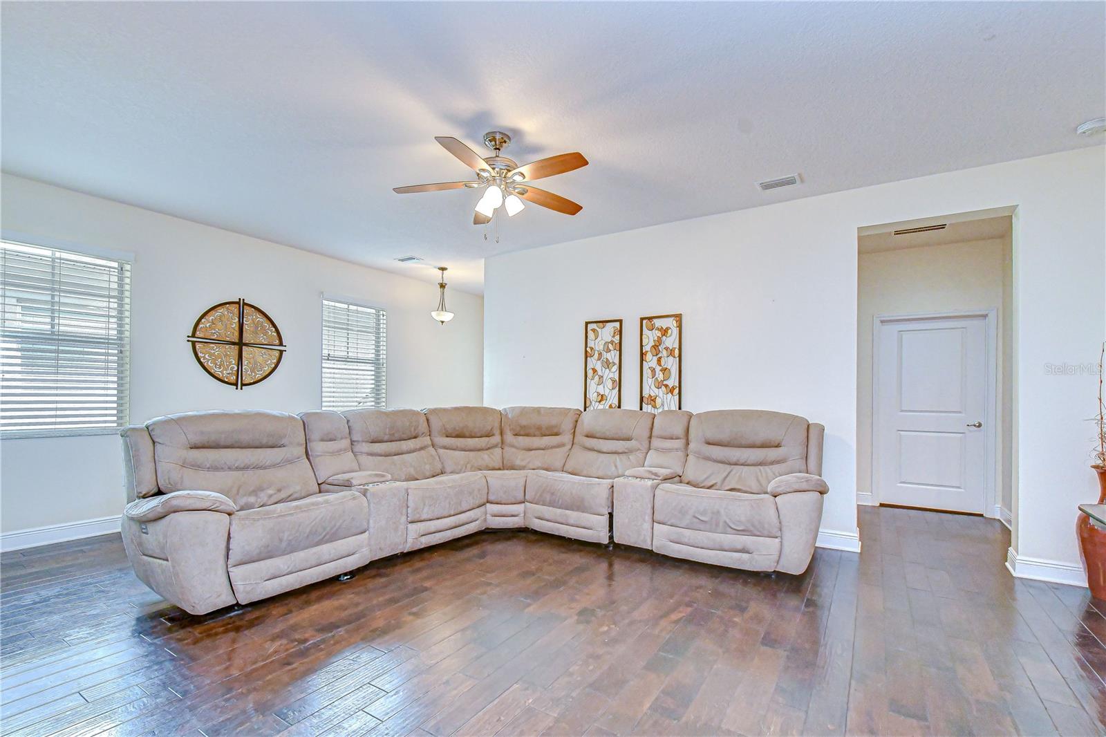 RAVINIA PH 1 - Residential