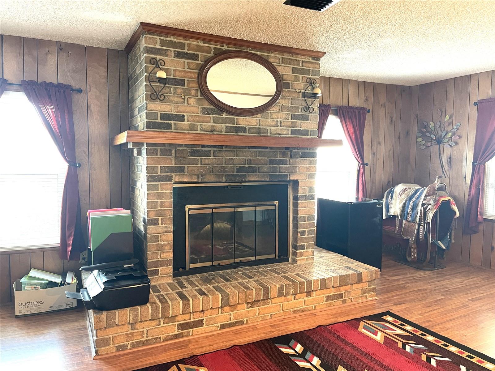CONTINENTAL COUNTRY CLUB - Residential