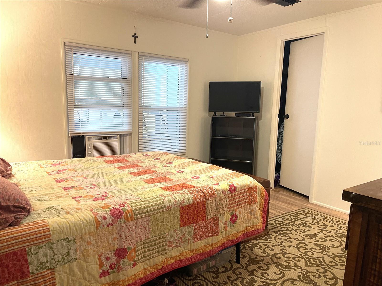 CONTINENTAL COUNTRY CLUB - Residential