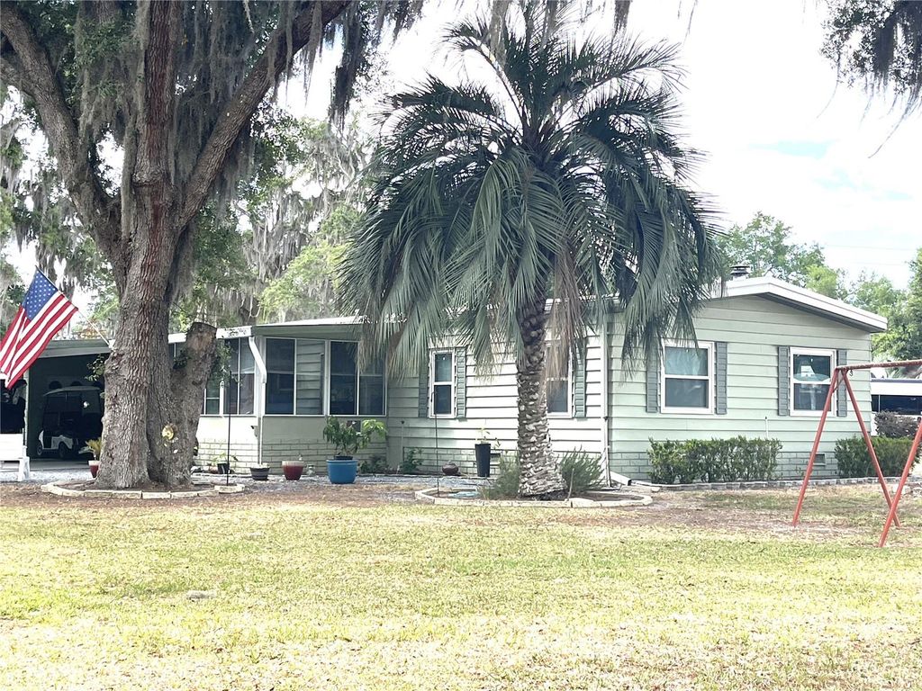 Photo of 2 S. Bobwhite Rd, Wildwood, FL 34785 (MLS # G5111608)