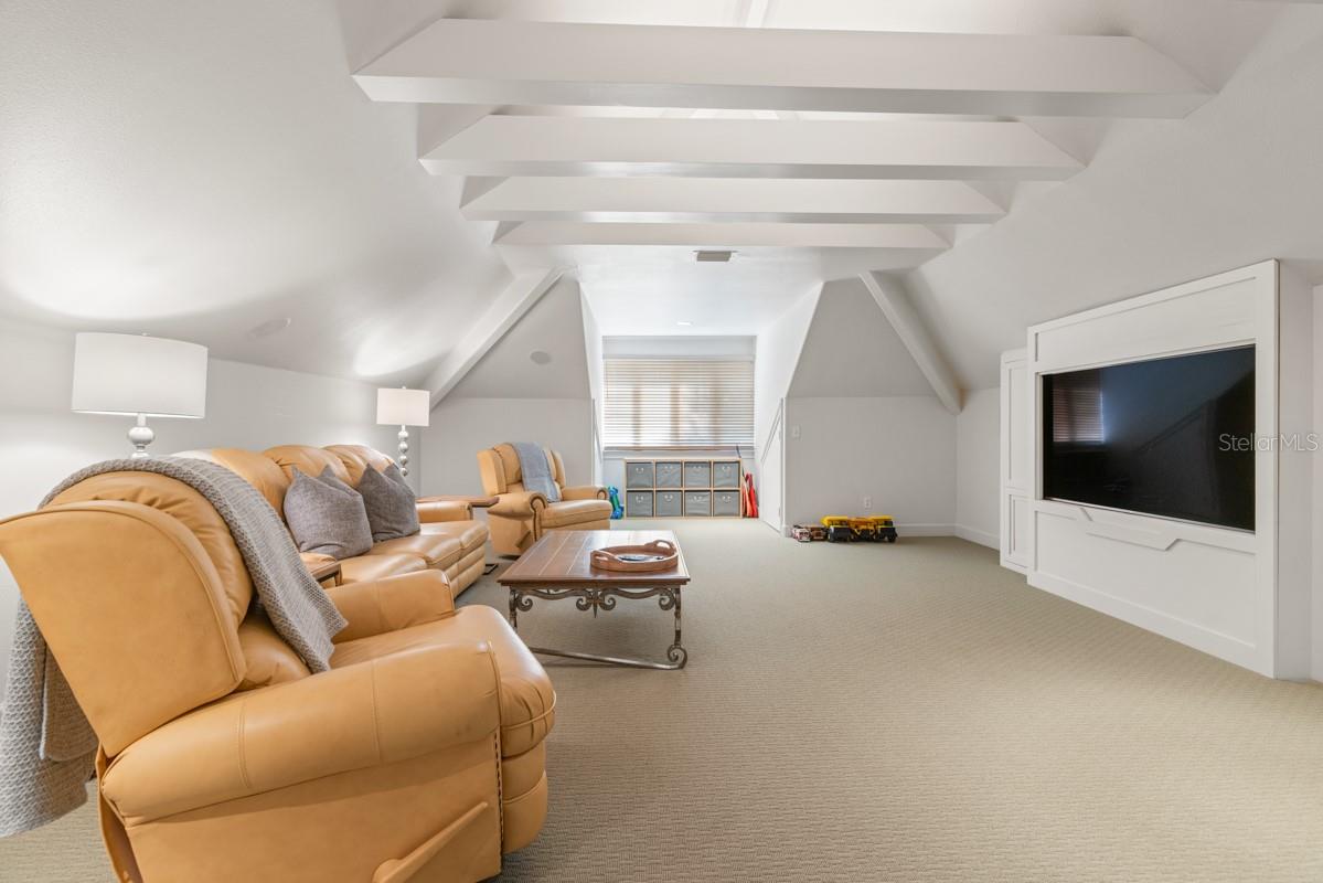 ISLEWORTH - Residential