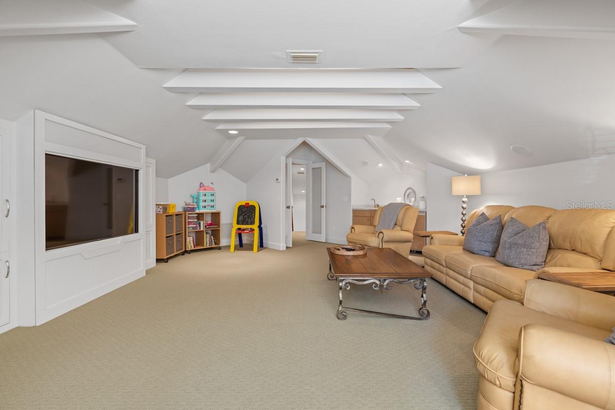 ISLEWORTH - Residential