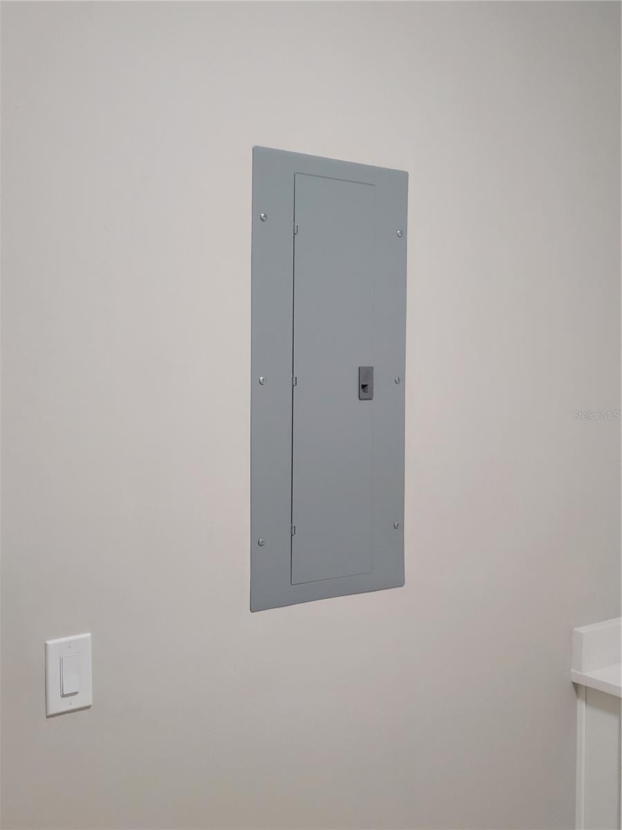 LAKESHORE GARDENS - Residential