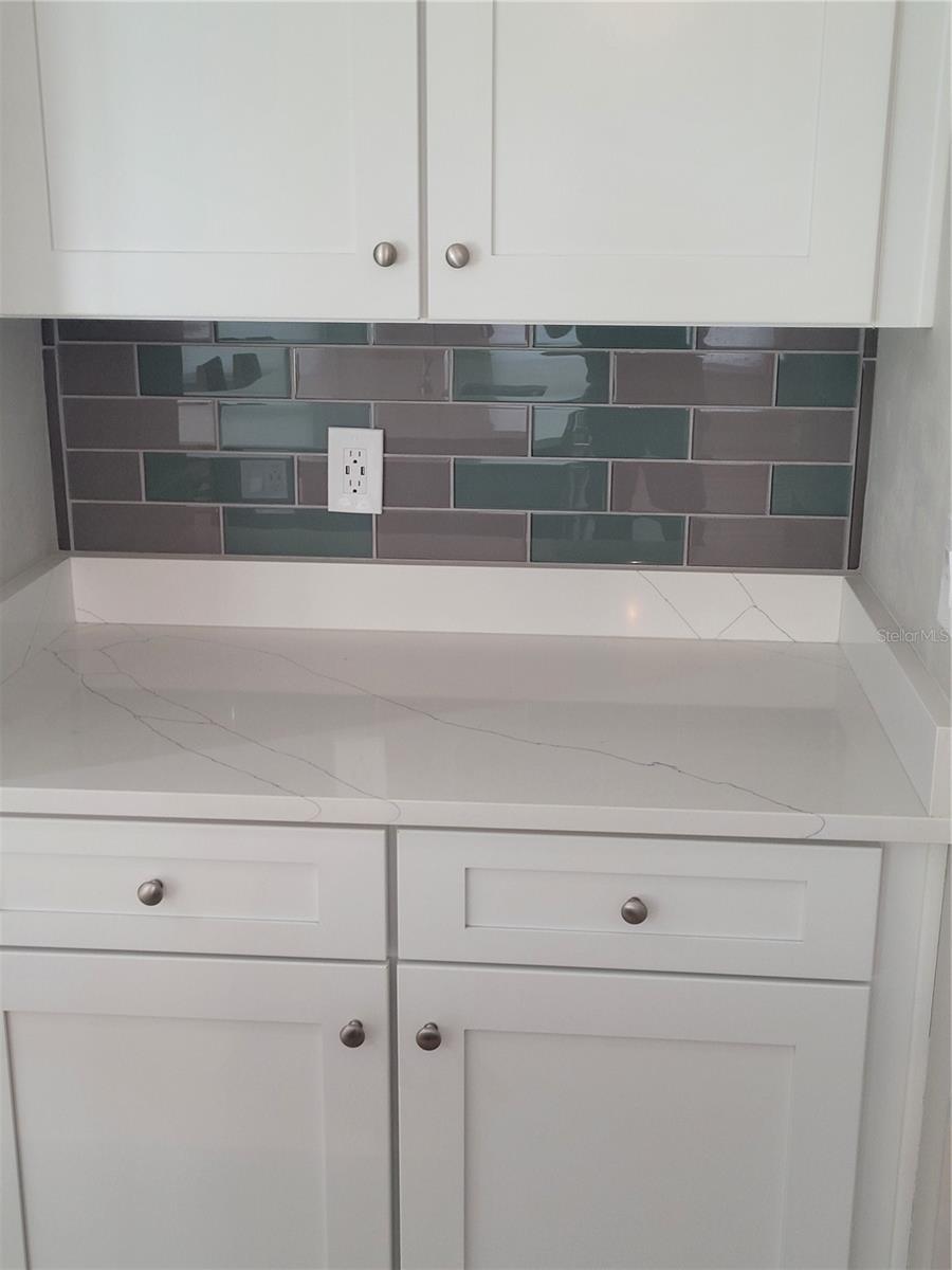 LAKESHORE GARDENS - Residential