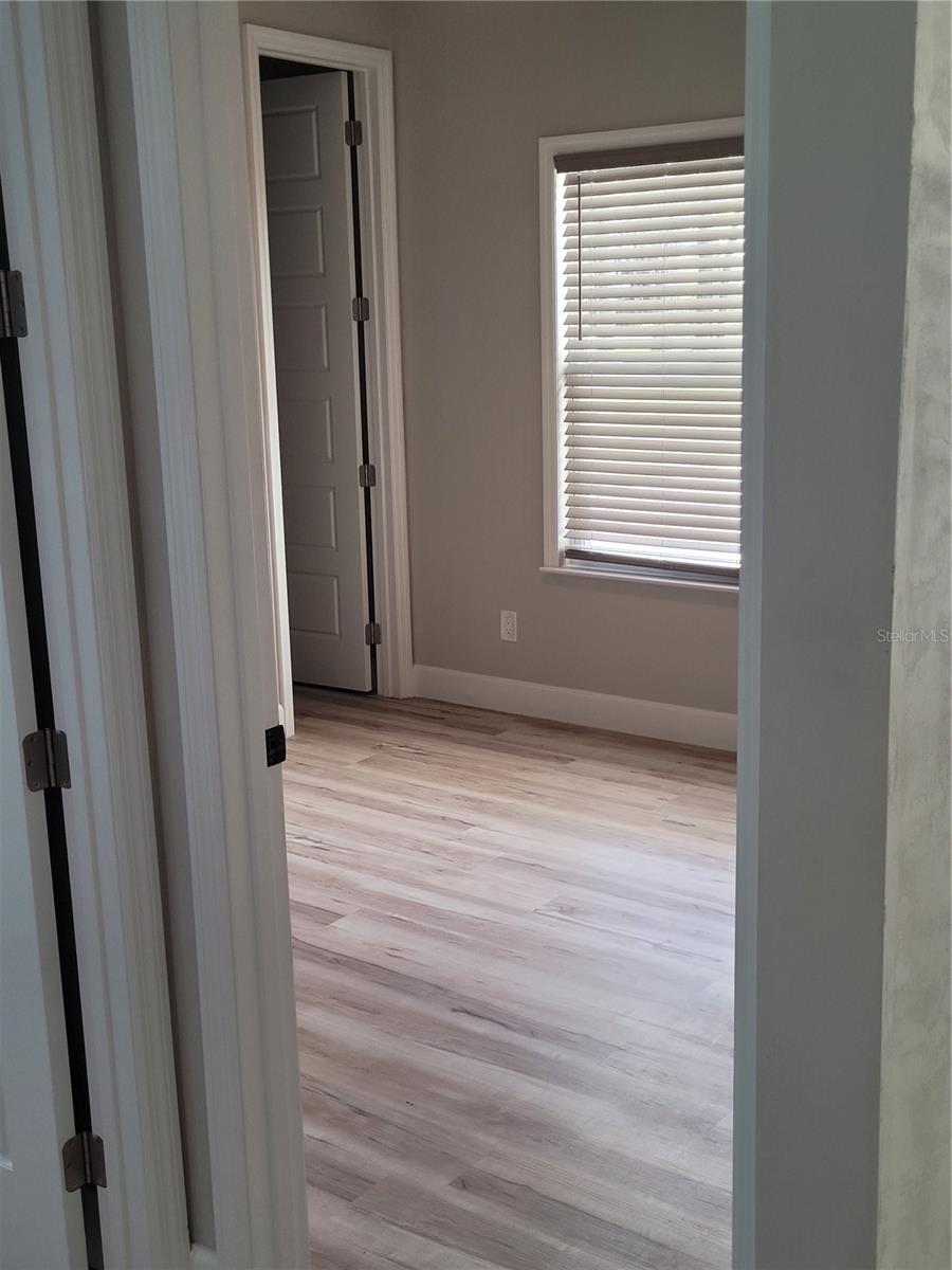 LAKESHORE GARDENS - Residential