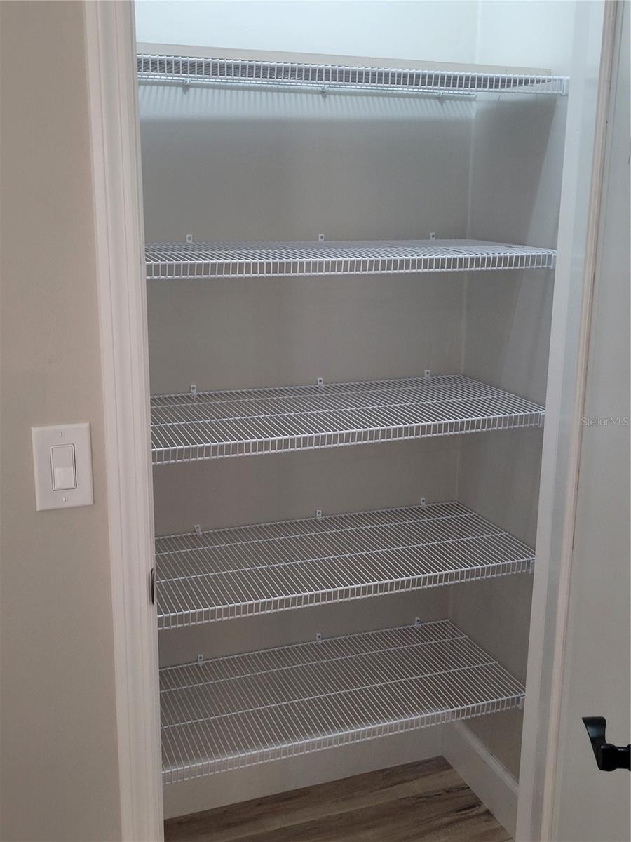 LAKESHORE GARDENS - Residential