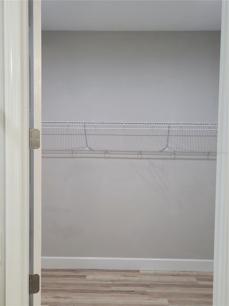 LAKESHORE GARDENS - Residential