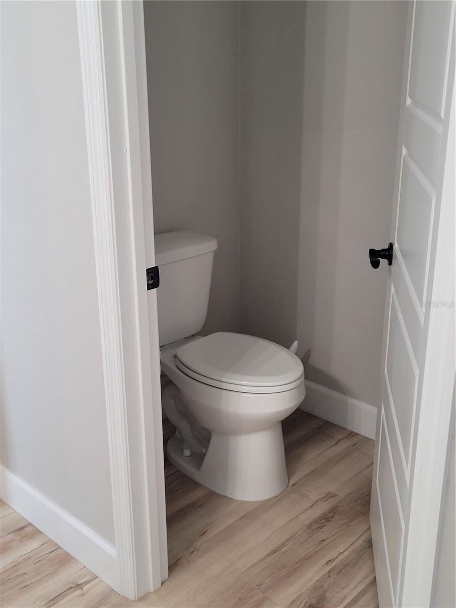 LAKESHORE GARDENS - Residential