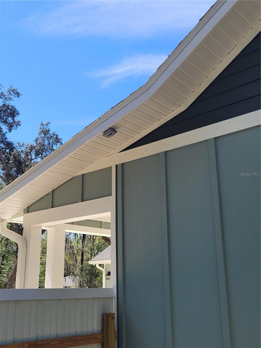 LAKESHORE GARDENS - Residential