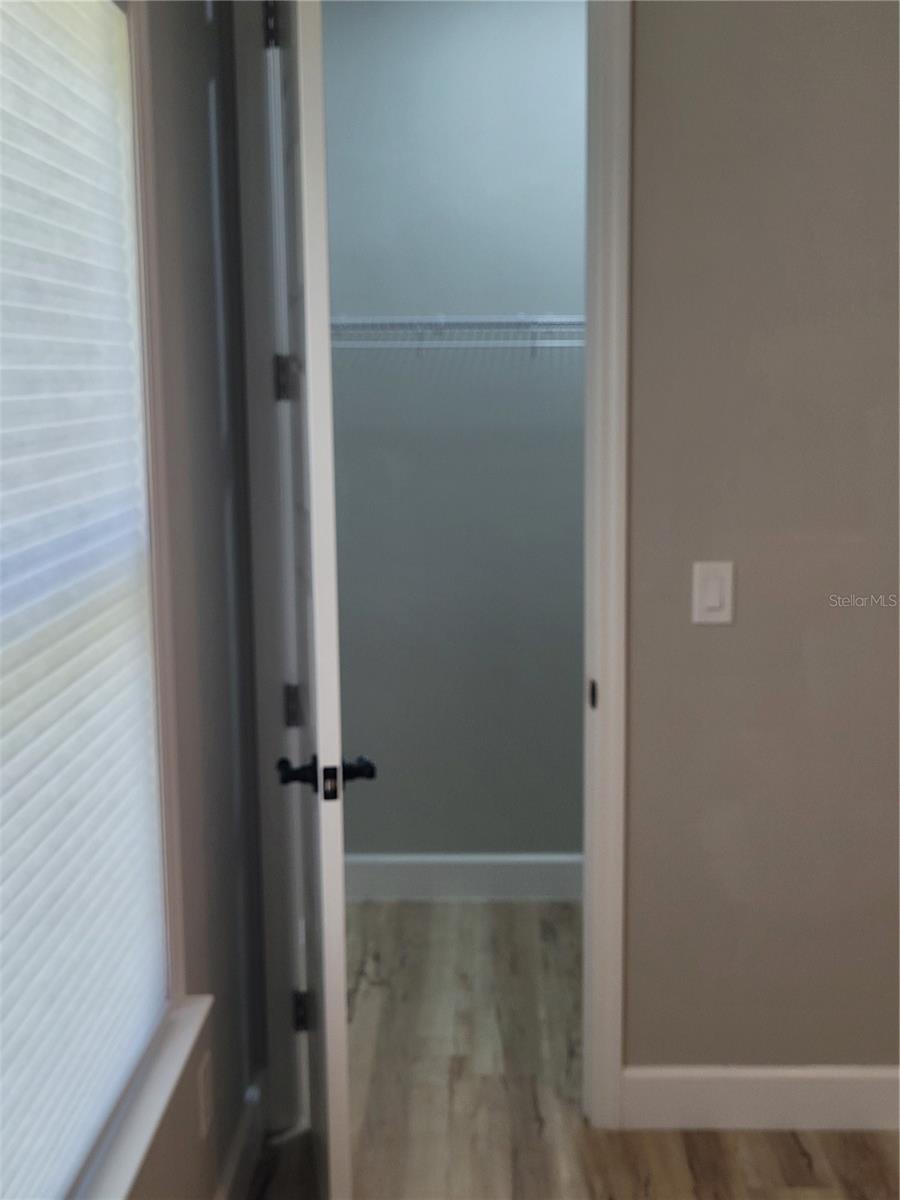 LAKESHORE GARDENS - Residential