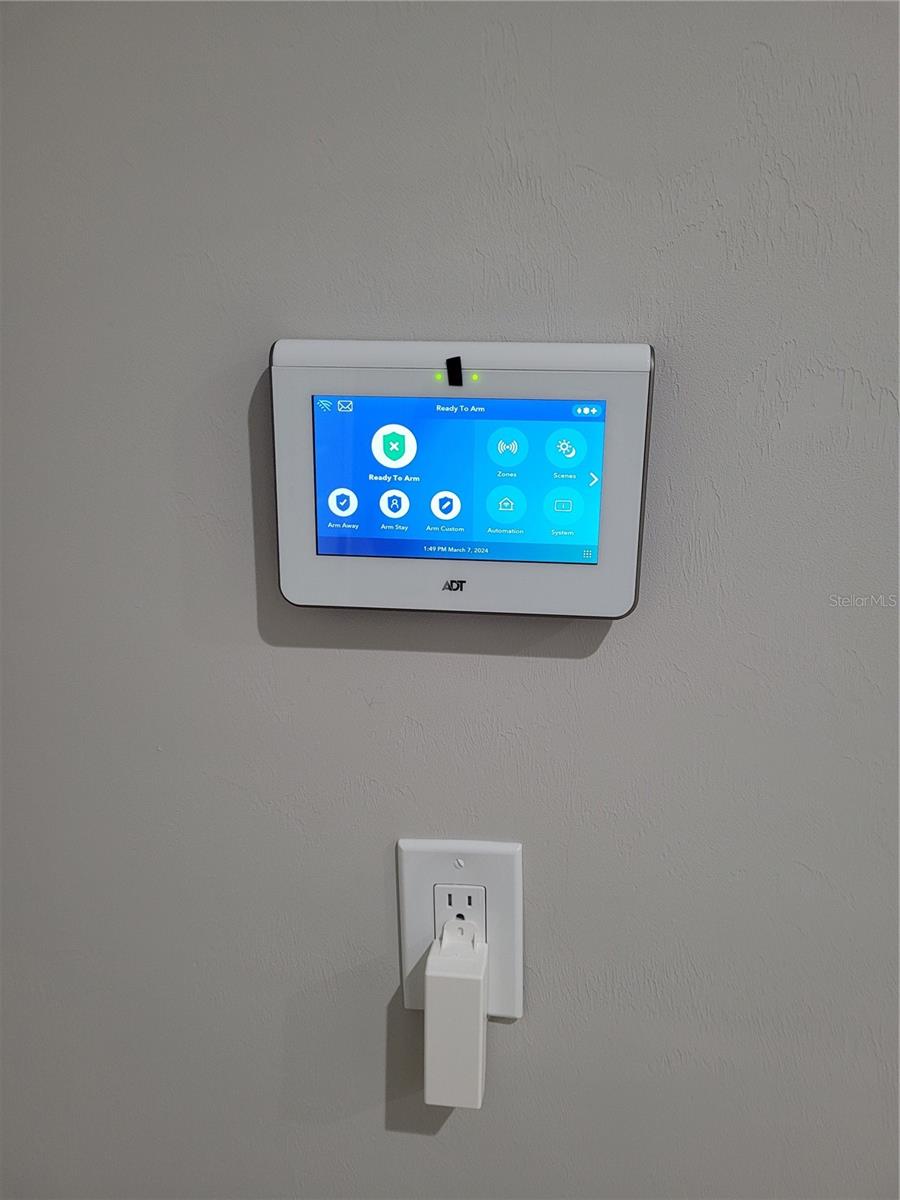 LAKESHORE GARDENS - Residential