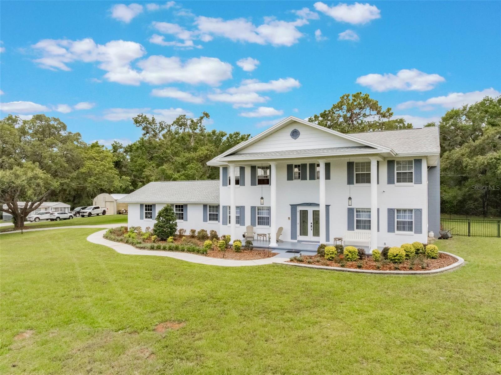 5556 ROUND LAKE ROAD